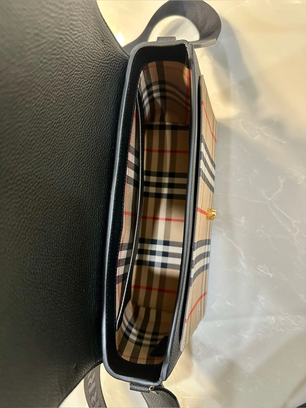 Burberry 🤎 perfect